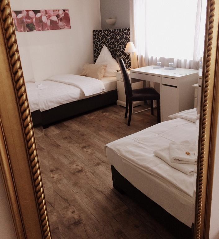 Hotel Heddernheimer Hof Франкфурт на Майн Екстериор снимка
